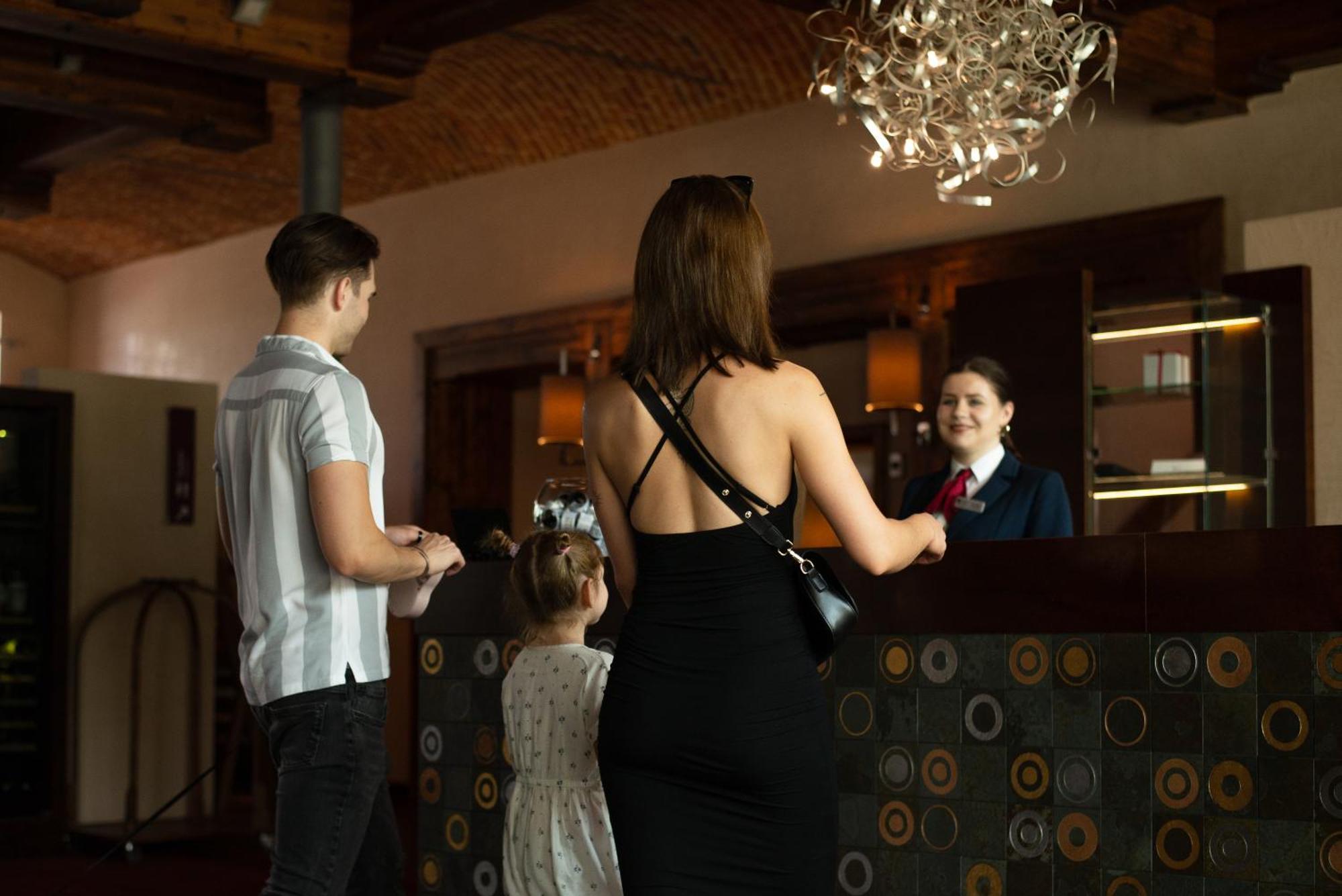 Mlyn Jacka Hotel & Spa Jaroszowice Buitenkant foto