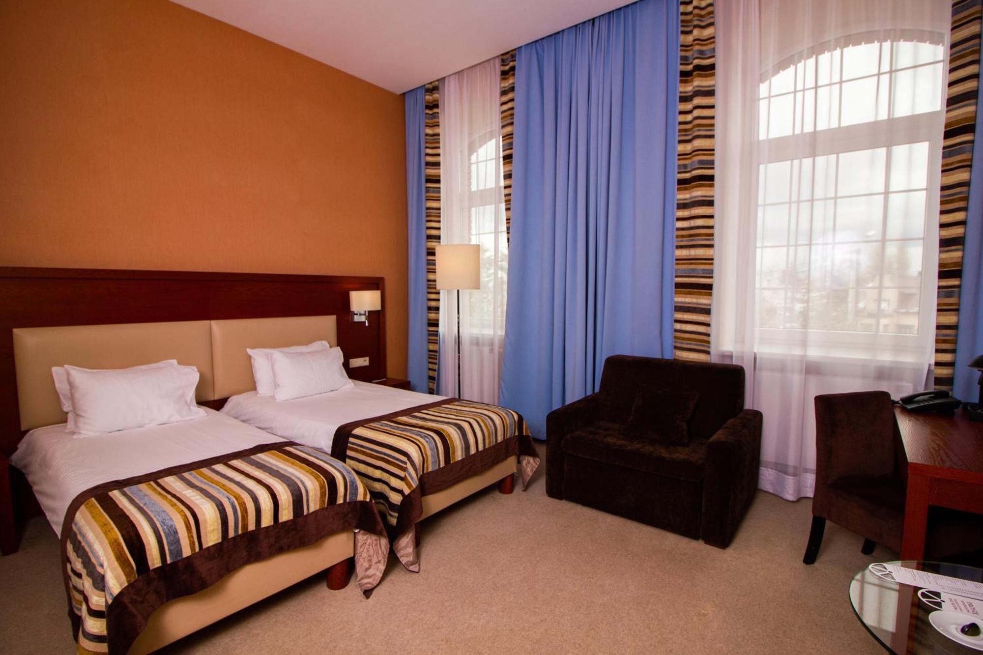 Mlyn Jacka Hotel & Spa Jaroszowice Buitenkant foto